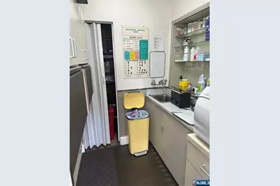 696 Anderson Avenue 2 #2, Cliffside Park, NJ 07010 - Photo 12