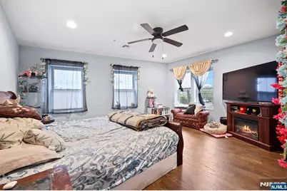 19 Franklin, Bloomfield, NJ 07103 - Photo 8