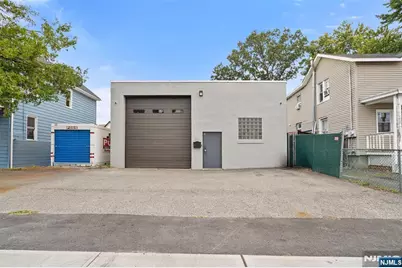 353 Railroad Avenue, Hackensack, NJ 07601 - Photo 2