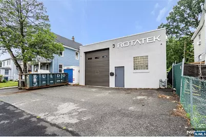 353 Railroad Avenue, Hackensack, NJ 07601 - Photo 16