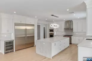 520 Clinton Ave, Wyckoff Township, NJ 07481 - Photo 14