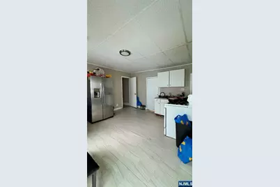 327 Ellison Street, Paterson, NJ 07501 - Photo 8
