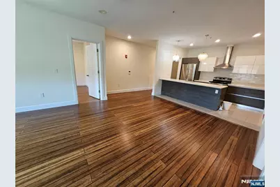 125 W Central Boulevard 306 #306, Palisades Park, NJ 07650 - Photo 12