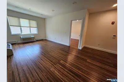 125 W Central Boulevard 306 #306, Palisades Park, NJ 07650 - Photo 1