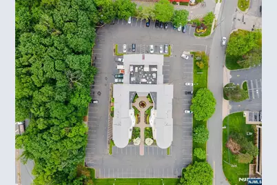 860 Wyckoff Avenue, Mahwah, NJ 07430 - Photo 32