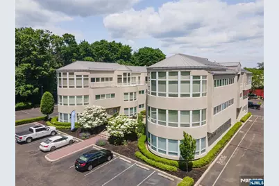 860 Wyckoff Avenue, Mahwah, NJ 07430 - Photo 2