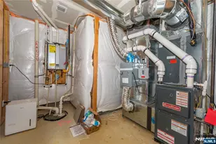 601 Charleston Dr 601, Jamesburg, NJ 08831 - Photo 38