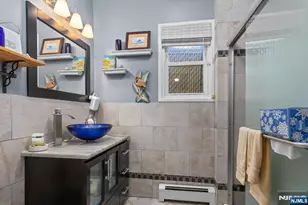 274 Warren St, Lyndhurst Township, NJ 07071 - Photo 12