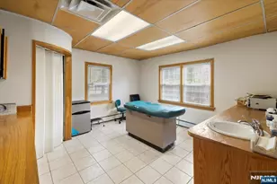 61 Glenwood Rd, Englewood, NJ 07631 - Photo 4