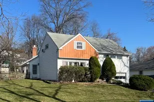 920 E Lawn Dr, Teaneck Township, NJ 07666 - Photo 2