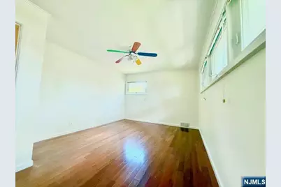 920 E Lawn Drive, Teaneck Township, NJ 07666 - Photo 8