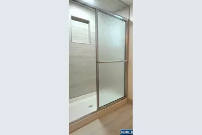 920 E Lawn Drive, Teaneck Township, NJ 07666 - Photo 16