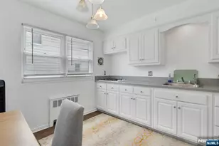 201 Oakdene Pl D1, Cliffside Park, NJ 07010 - Photo 8