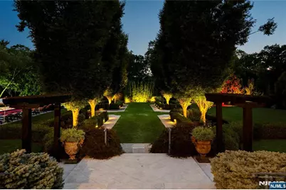 31 Rio Vista Drive, Alpine, NJ 07620 - Photo 38