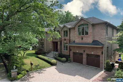 186 Hickory Lane, Closter, NJ 07624 - Photo 4