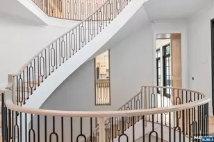 19 Rio Vista Dr, Alpine, NJ 07620 - Photo 8