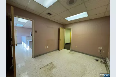 179 Lafayette Avenue, Hawthorne, NJ 07506 - Photo 16