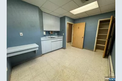 179 Lafayette Avenue, Hawthorne, NJ 07506 - Photo 22