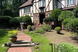 732 Mardinly Ave, Franklin Lakes, NJ 07417 - Photo 1