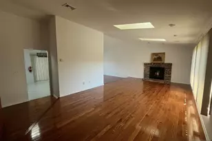 1437 John St, Fort Lee, NJ 07024 - Photo 4