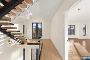 61 Edgewater Rd, Cliffside Park, NJ 07010 - Photo 28