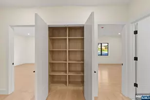 61 Edgewater Rd, Cliffside Park, NJ 07010 - Photo 34