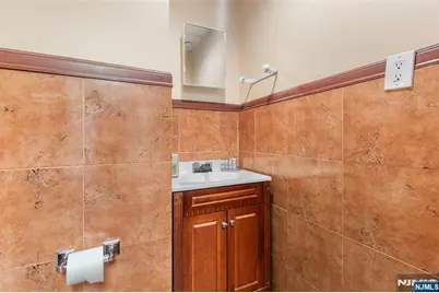 6-14 Elm 10 #10, Oakland, NJ 07436 - Photo 16