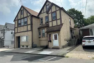 54 Stuyvesant Ave, Lyndhurst Township, NJ 07071 - Photo 2