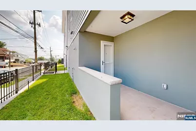 376 5th Avenue, Paterson, NJ 07514 - Photo 14