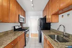 6600 Jfk Blvd E 18L, West New York, NJ 07093 - Photo 12