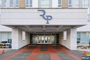 1 Executive Dr 204, Fort Lee, NJ 07024 - Photo 2