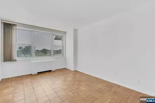 2000 Linwood Ave 6M, Fort Lee, NJ 07024 - Photo 16