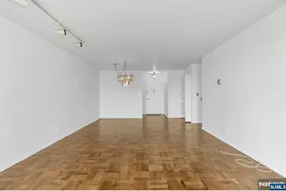 2000 Linwood Avenue 6M #6M, Fort Lee, NJ 07024 - Photo 6