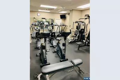 2000 Linwood Avenue 6M #6M, Fort Lee, NJ 07024 - Photo 28