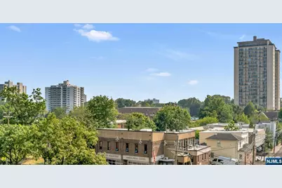 2000 Linwood Avenue 6M #6M, Fort Lee, NJ 07024 - Photo 1