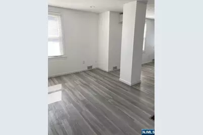 454 Undercliff Avenue, Edgewater, NJ 07020 - Photo 4