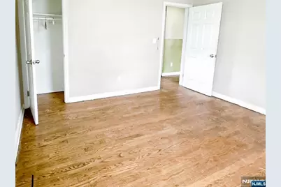 68 17th Avenue, Elmwood Park, NJ 07407 - Photo 20