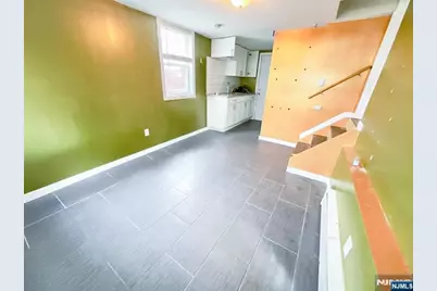 68 17th Avenue, Elmwood Park, NJ 07407 - Photo 14