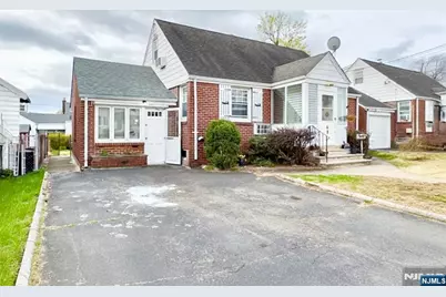 68 17th Avenue, Elmwood Park, NJ 07407 - Photo 2