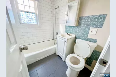 68 17th Avenue, Elmwood Park, NJ 07407 - Photo 18