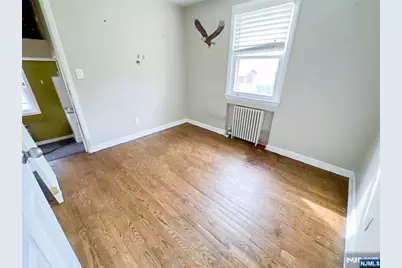 68 17th Avenue, Elmwood Park, NJ 07407 - Photo 16