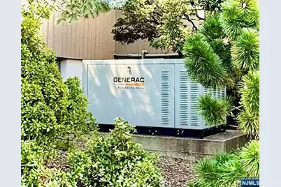 33 Woodfield Lane, Saddle River, NJ 07458 - Photo 6