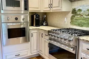 33 Woodfield Ln, Saddle River, NJ 07458 - Photo 8