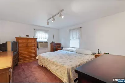 489 Maple Avenue, Teaneck Township, NJ 07666 - Photo 16