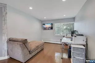 1309 Valley Road B, Wayne, NJ 07470 - Photo 8