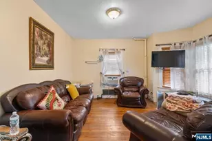 27 Donaldson Ave, Rutherford, NJ 07070 - Photo 4