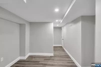 553 Orange Avenue, Newark, NJ 07103 - Photo 16