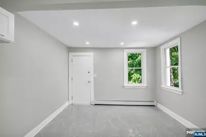 553 Orange Avenue, Newark, NJ 07103 - Photo 32