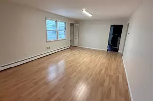 208 22nd St, Paterson, NJ 07514 - Photo 4