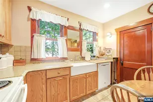 288 Washington Ave, Hillsdale, NJ 07642 - Photo 10